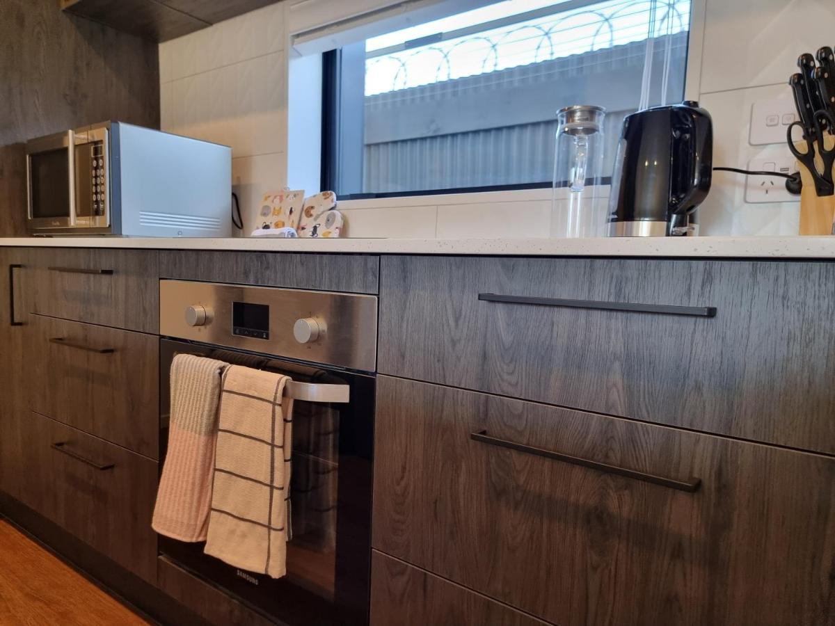 Villa Addington Townhouse With Carpark 8Mins Walk To Hagley Park South Christchurch Exterior foto