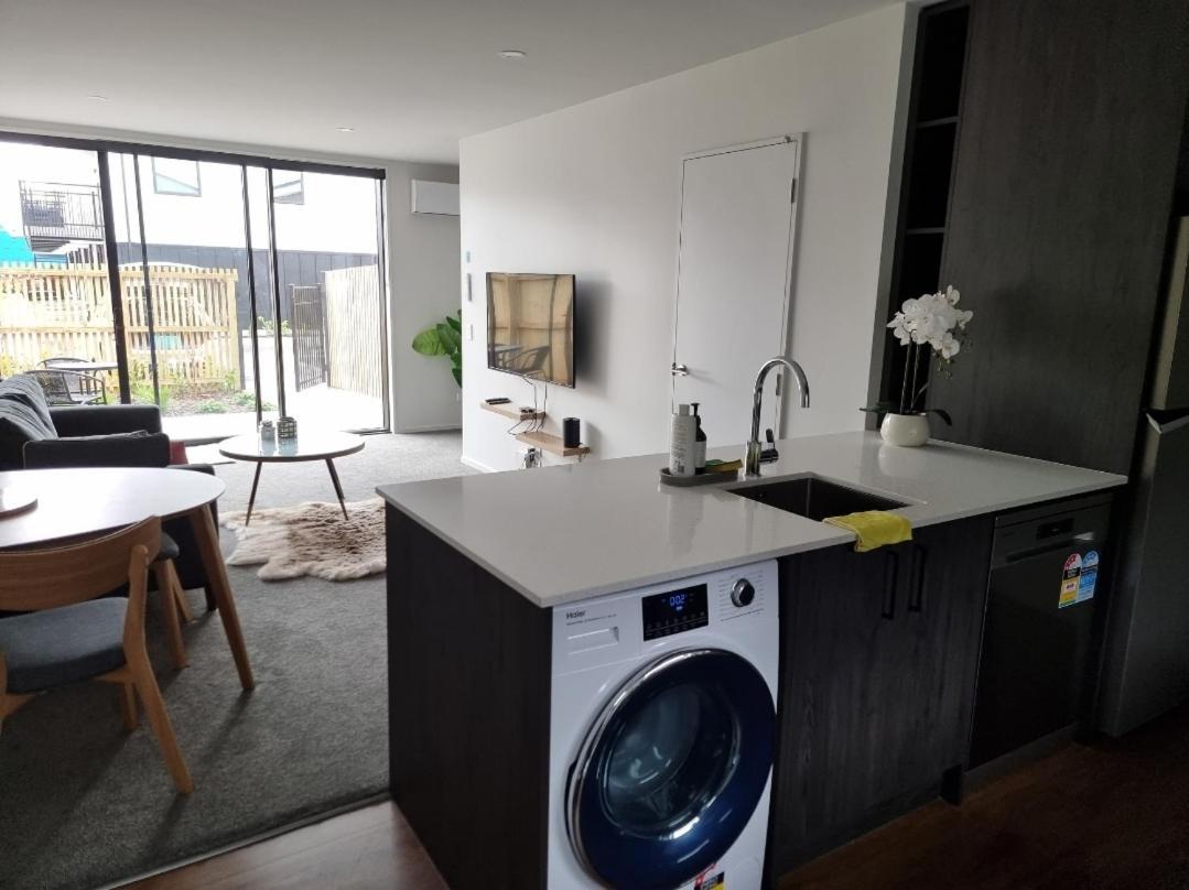 Villa Addington Townhouse With Carpark 8Mins Walk To Hagley Park South Christchurch Habitación foto